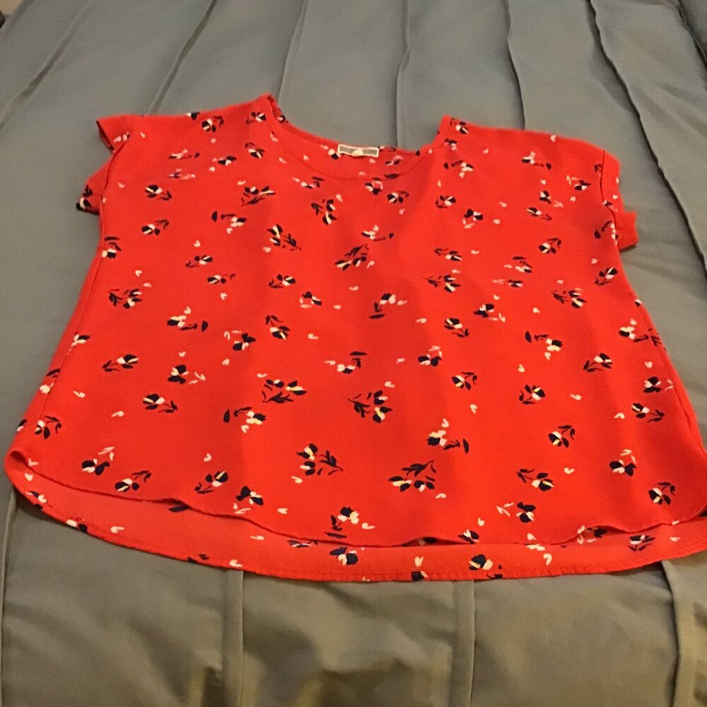 Pleione Floral Blouse – Size Medium – Red with Black & White Print